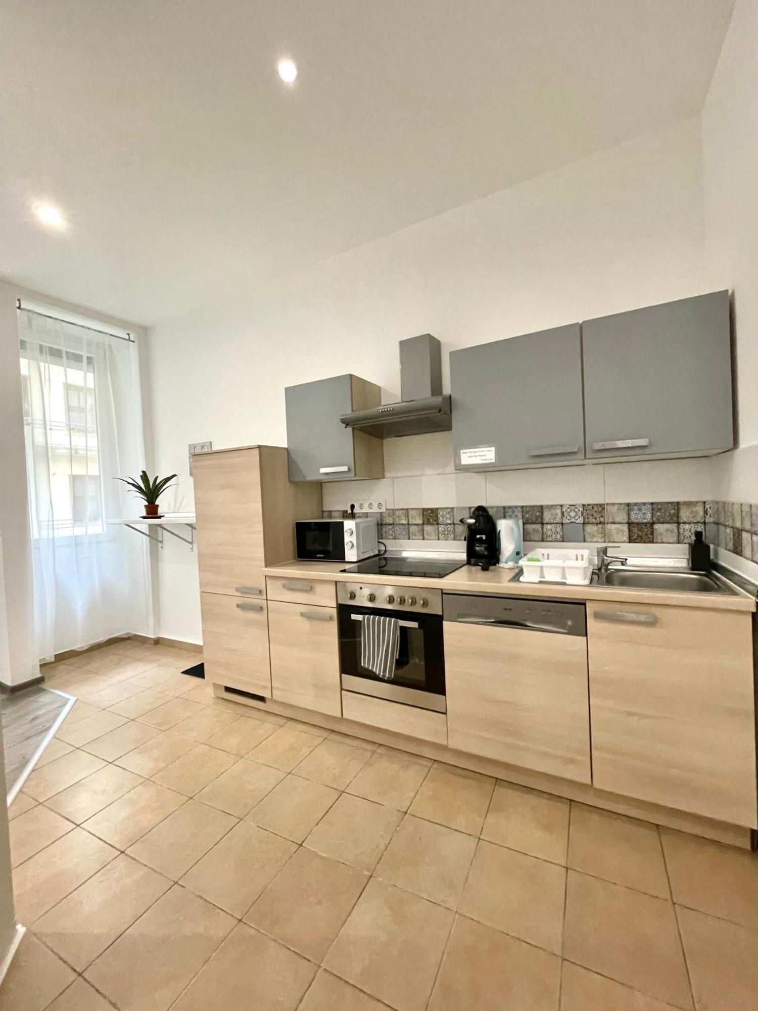 Relax Home With 2 Bedroom, 2 Bathroom For 6 People In The City Centre Free Coffee بودابست المظهر الخارجي الصورة
